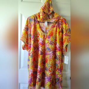 🌴NWT Tropical Print bathing suit cover🌴